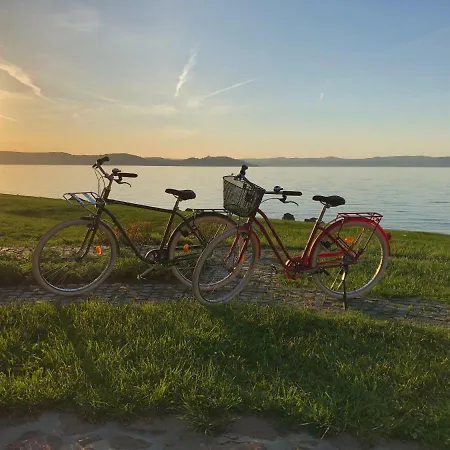 Rkcz40 - Design At The Heart Of Balaton Zamárdi