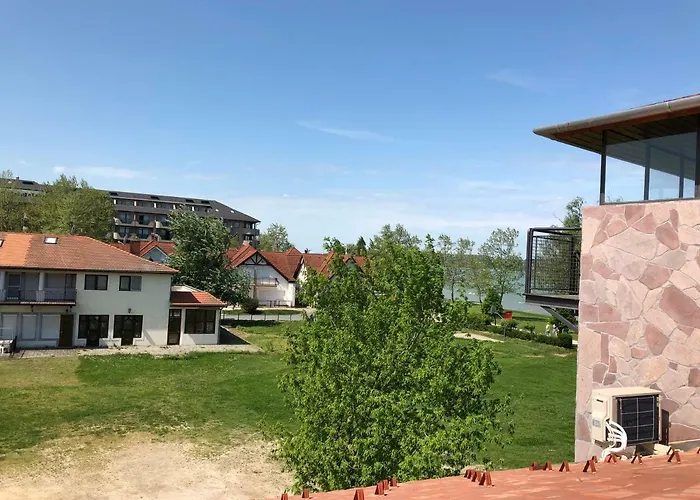 Rkcz40 - Design At The Heart Of Balaton *